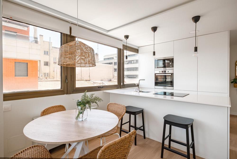 Bernabeu Nuevos Ministerios Apartment Мадрид Екстериор снимка