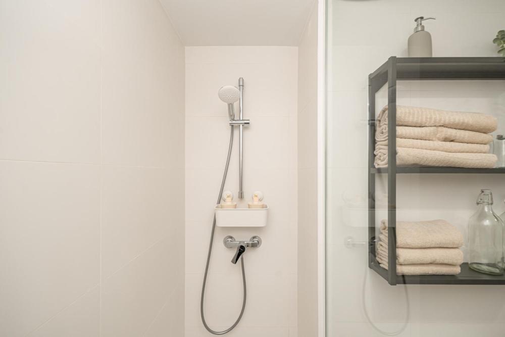 Bernabeu Nuevos Ministerios Apartment Мадрид Екстериор снимка