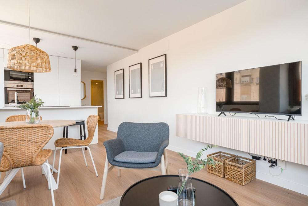Bernabeu Nuevos Ministerios Apartment Мадрид Екстериор снимка
