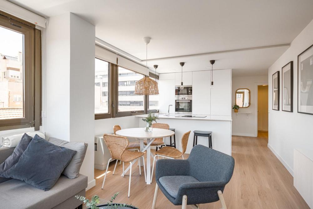 Bernabeu Nuevos Ministerios Apartment Мадрид Екстериор снимка
